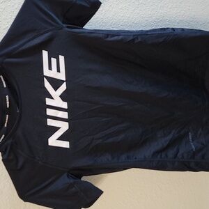 NIKE Pro t-shirt